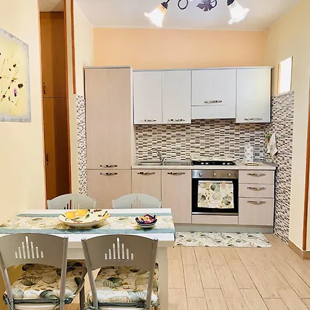 Casa Di Iside Apartment *